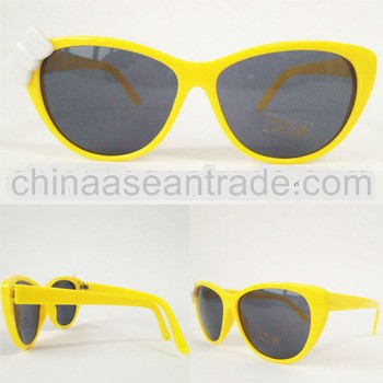 Neon hello kitty glasses