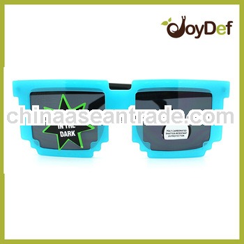 Novelty Glow In The Dark Pixel glasses smoke lens