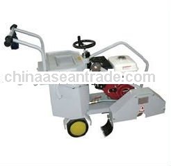 Pavement cutting machine