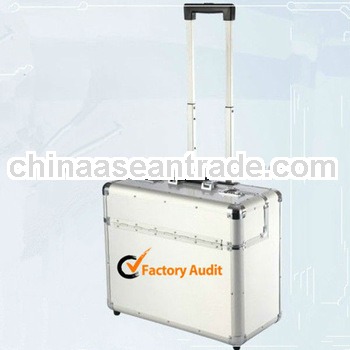 Portable Beauty Aluminium Rolling Trolley Luggage Travel Case