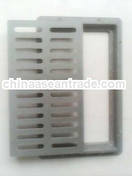 Rectanguar plastic gully grating