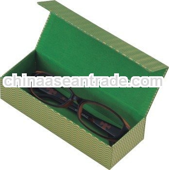 Rectangular shaped metal eyewear case