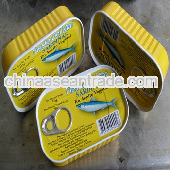 Sardine can in vegetable oil