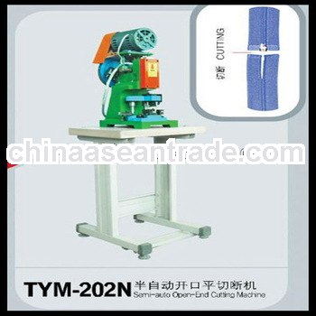 Semi automatic Tape Cutting Zipper Manufacturing Machinery