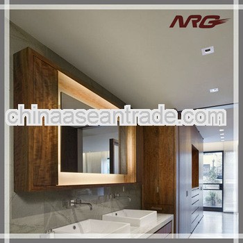 Shaving Mirror with Light