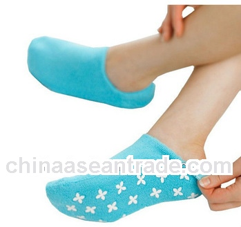 Skin moisturzing gel sock ,the best Christmas gift for lady gel moisture socks
