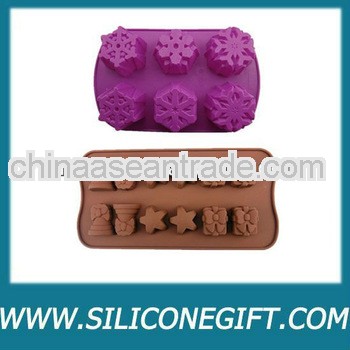 Snowflake and christmas gifts silicone ice cube tray