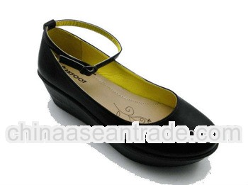 TODDER-1002 comfortable platform shoes with ankle strap and shinning PU upper