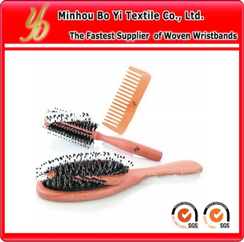 The hot selling natural Wooden hairbrush in low price