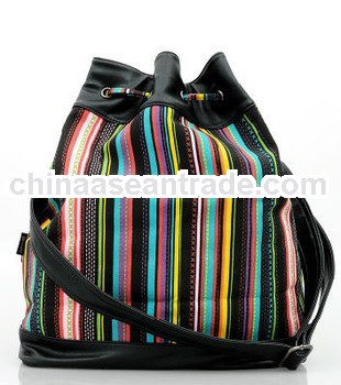 The latest fashion single shoulder canvas bag