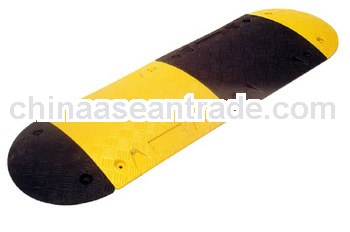 Traffic black rubber vehicle speed control for traffic