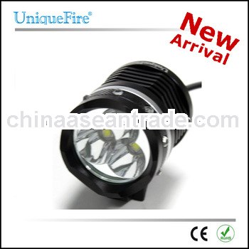 UniqueFire 2013 Rechargeable 3x Cree XM-L2 Warm light 3800 lumens Moving Head Led Lights