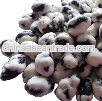 Wasabi flavor coated dried black beans