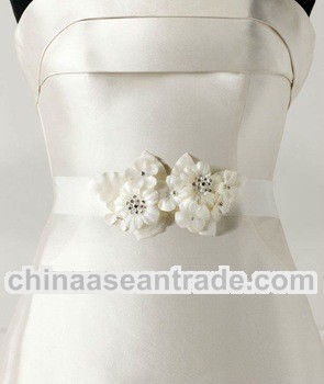 White Fashion Belts and Sashes with Flowers for DIY Bridal Dress