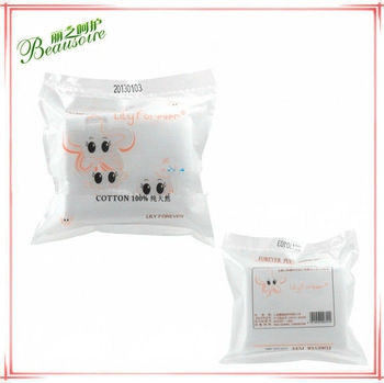 White square 100% pure cosmetic cotton pads