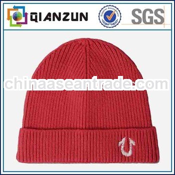 Wholesale Red Acrylic Black Knitted Beanie Caps