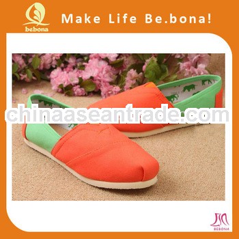 Wholesale casual flat Comfort Classical canvas shoes for cheap
