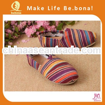 Wholesale casual flat shoes Classical Unisex canvas shoes