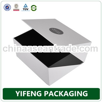 Wholesale folding white paper gift rigid boxes for packing