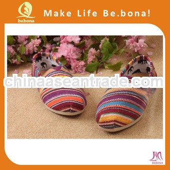 Wholesale ladies' Casual Classical comfortable canvas slip on shoes