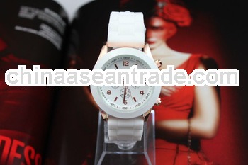Wholesales Watch Geneva Quartz Watch