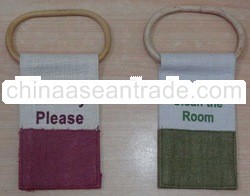 Trendy door messages in jute