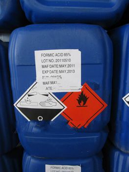 a factory directly 35kg drums 85%/85 formic acid prices
