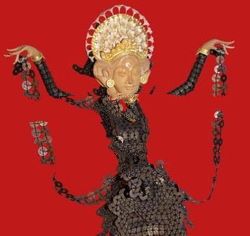 Old Coin Sclupture 3