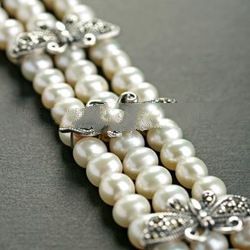 pearl bracelet