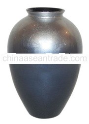 Lacquer vase