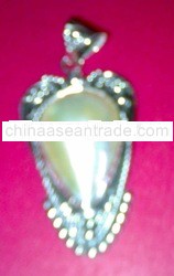 HANDICRAFT SILVER PENDANT NECKLACE