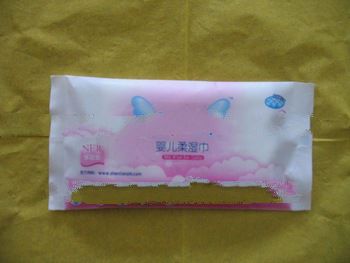 baby wet wipes