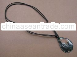 Carving Sea Shell Beach Necklace