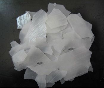 caustic soda flakes 99,NaOH water softner treatment Best price