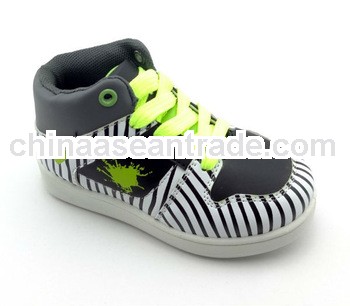 child shoe sport shoes