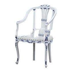 Mahogany Yuki Arms Chair