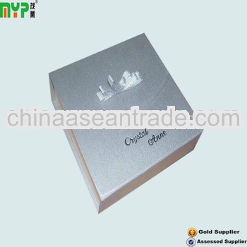 custom made & luxury paper jewelry gift box