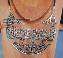 shell necklace carving black mother of pearl