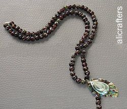 Mozaic abalone & MOP shell on glass bead necklace