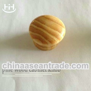 dia35mm varnished pine wood cabinet knob from manufacturer
