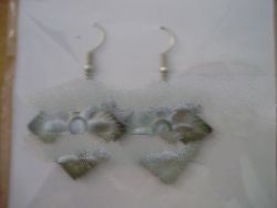Shell flower earring