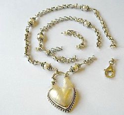 Silver Necklace With Heart Mabe