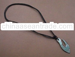 Carving Sea Shell Beach Necklace