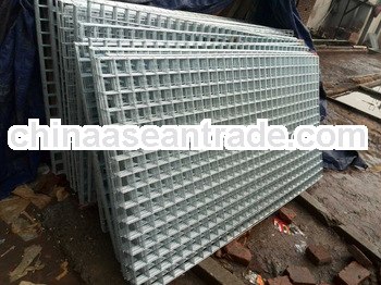 electro galvanized/hot dipped galvanized weled wire mesh panel factory