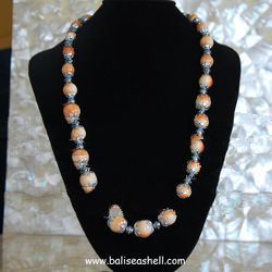 bead necklace natural shell
