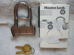 Big Heavy Duty Master Lock No. 230 with 2 keys