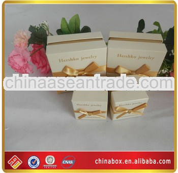 fancy recycled jewelry box with foam insert