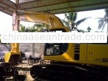 Excavator pc200 KOMATSU 2002