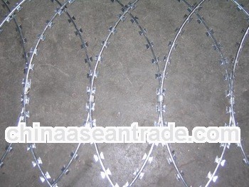 galvanized barbed wire coil/factory/low price