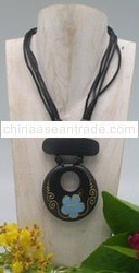 WOODEN NECKLACE